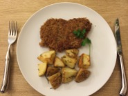 Kotlet schabowy with roasted rosemary spuds