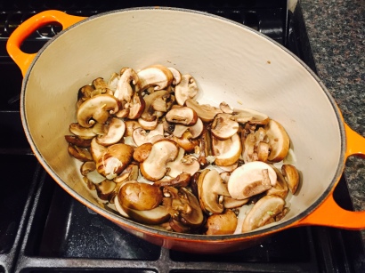 Champinones al ajillo (garlic mushrooms